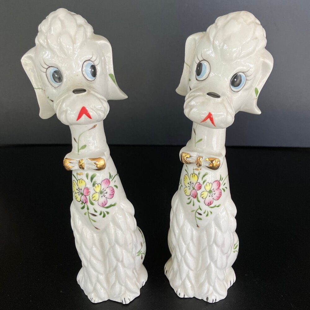 Japan 3/22 Side Eye Floral Long Neck Anthropomorphic Poodle Pair